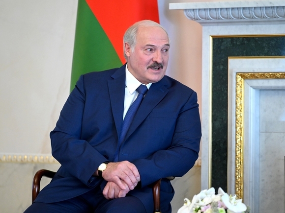 Мухолифлар "индивидуал" террорга ўтдилар — Лукашенко