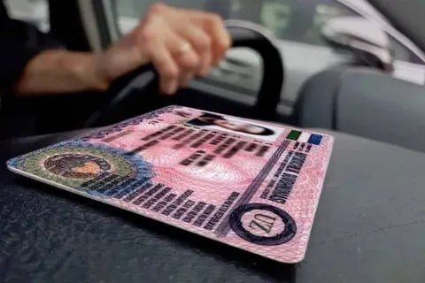 Haydovchilarni tayyorlashda yagona elektron guvohnoma namunasi tasdiqlandi