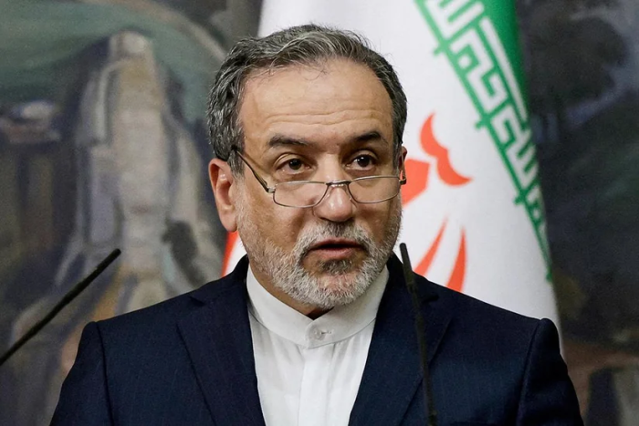 Арағчи: "Эрон ва АҚШ мумкин бўлган келишув матни устида ишлашни бошлаш ниятида"