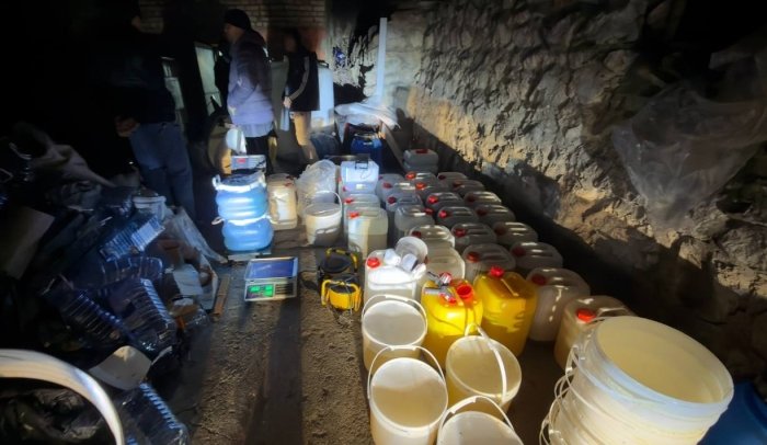 Андижонда дала ҳовли сотиб олиниб, нарколабораторияга айлантирилганлиги маълум бўлди