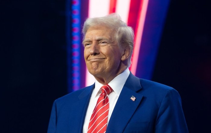 Трамп Эроннинг электр тармоғини бир соат ичида йўқ қилиш билан таҳдид қилди