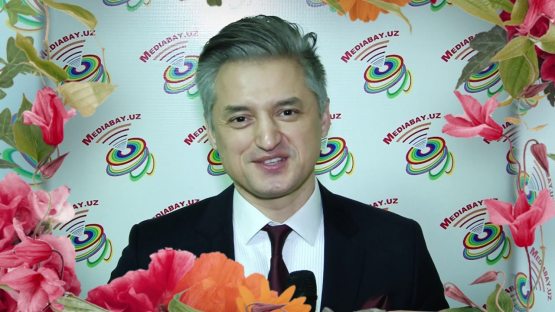 Азиз Ражабий сочларини имидж учун оқартирганми? (видео) Азиз Ражабий сочларини имидж учун оқартирганми? (видео)
