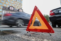 Москвада ҳайдовчи пиёдалар ўтиш жойида болаларни босиб кетди