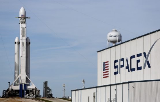 SpaceX Oy orbitasiga parvoz uchun ilk turistni tanlab oldi