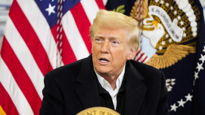 Трамп Гренландияга қўшин юбориши мумкинлигини маълум қилди