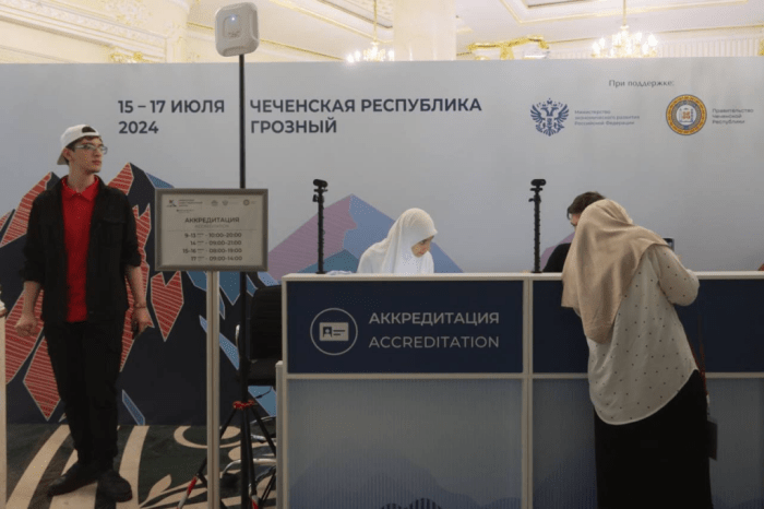 Super ipak tungi koylakdagi seksual qiz U haqiqatan ham kuch bilan oldi