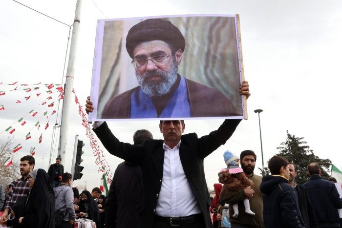 Eronning yangi oliy rahbari yaralanganmi?