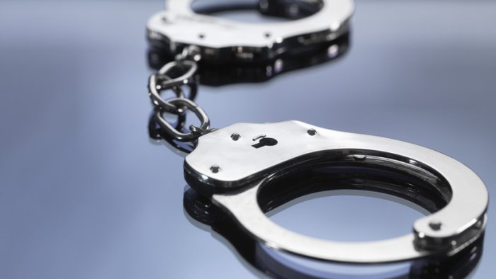 Польшада мактабда қотилликка тайёргарлик кўраётган ўсмир қўлга олинди