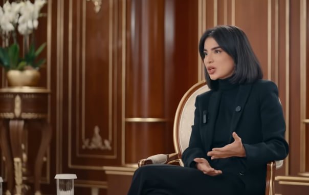 Caida Mirziyoyeva ota-onasining farqi, eng kuchli tomoni va saroy intrigalari haqida gapirdi