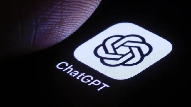 ChatGPT маслаҳатларига ишонган АҚШлик эркак руҳий касалликлар шифохонасига ётқизилди