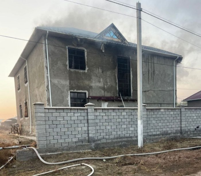 Қозоғистондаги йирик ёнғинда 12 киши, жумладан 9 нафар бола ҳалок бўлди