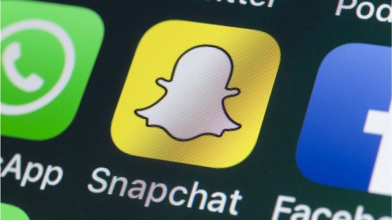 “Snapchat” Трампнинг аккаунтини бутунлай блокламоқда