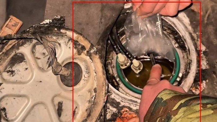 Фарғонада машинасининг ёнилғи бакида наркотик ва психотроп воситаларни ўтказмоқчи бўлган шахс ушланди