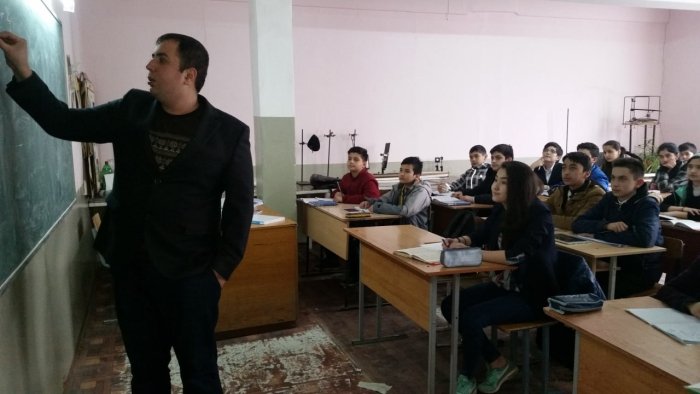 Tojikistondagi maktablarda ishlash uchun 3 mingdan ortiq o‘qituvchi ishga yollandi