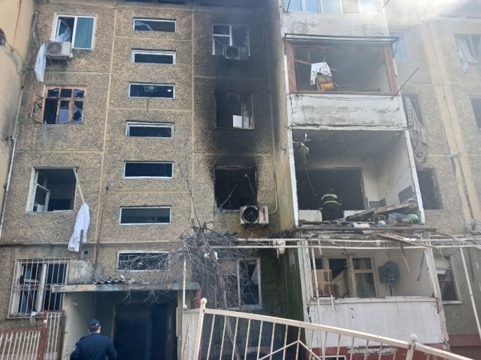 Қўқондаги кўп қаватли уйда газ портлаши оқибатида ёнғин келиб чиқди