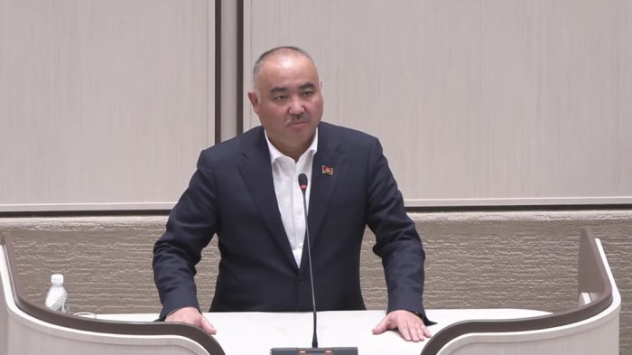 Qirg‘iziston parlamenti spikeri iste’foga chiqdi