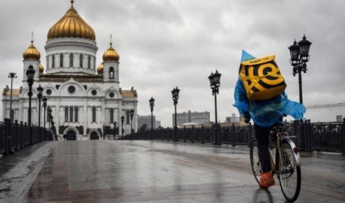 Sankt Peterburg shahrida xorijliklarni kuryerlikka jalb qilish taqiqlandi — “Meduza” 