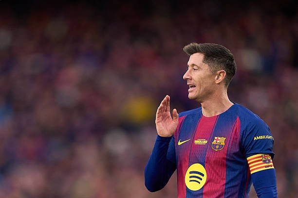 Левандовски Мадрид суперклубига ўтиб кетиши мумкин