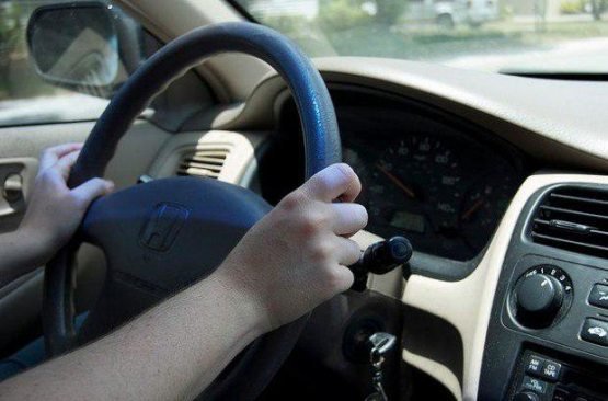 Автомашинани ҳеч қандай ҳужжатларсиз бошқарганлик учун қанча жарима ундирилади? Автомашинани ҳеч қандай ҳужжатларсиз бошқарганлик учун қанча жарима ундирилади?