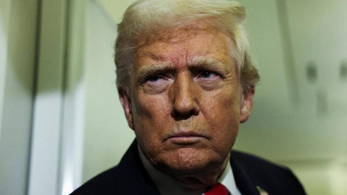 Трамп Украина-Россия урушини тўхтатиш бўйича келишувга эришиш имкониятини ижобий баҳолади