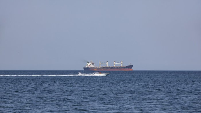 Bir kunda 15 ta kema Ho‘rmuz bo‘g‘ozidan o‘tishga ruxsat oldi