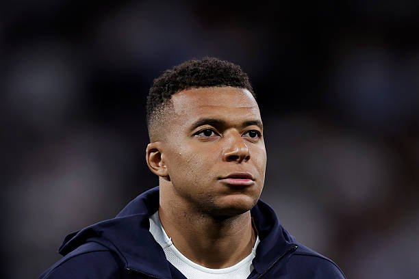 Мбаппе "эл-класико" олдидан пост эълон қилди