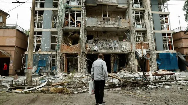 Россия қўшинлари Украинанинг учта минтақасига ҳужум бошлади