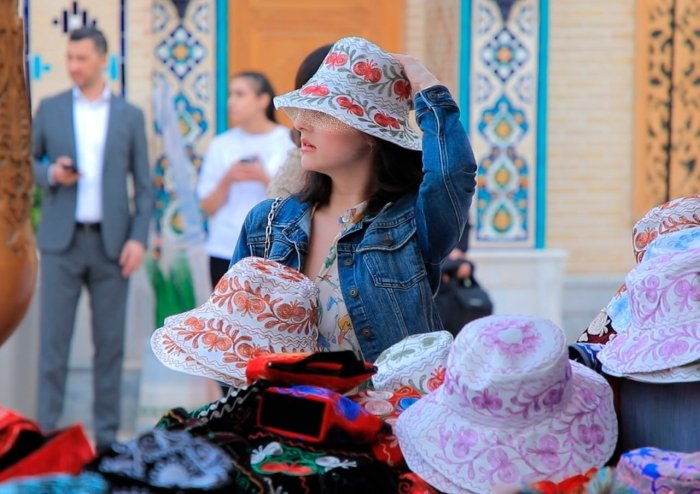 O‘zbekistonga kelgan turistlarning 45,5 foizini ayollar tashkil etdi?