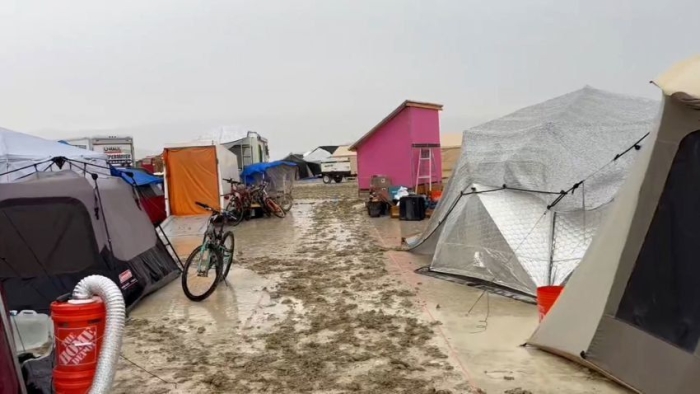 AQShning Nevada shtatidagi cho‘l hududida taxminan 70 ming kishi qolib ketdi