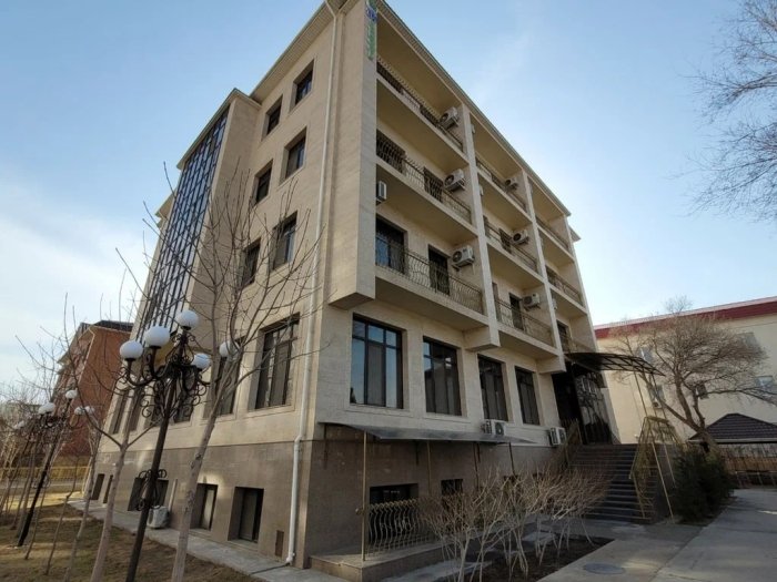 Nukusda ota aliment o‘rniga uy berildi