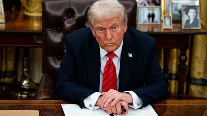 Трамп Зеленскийни айблаяпти... ва Украинанинг тез орада қулашини ваъда қилмоқда
