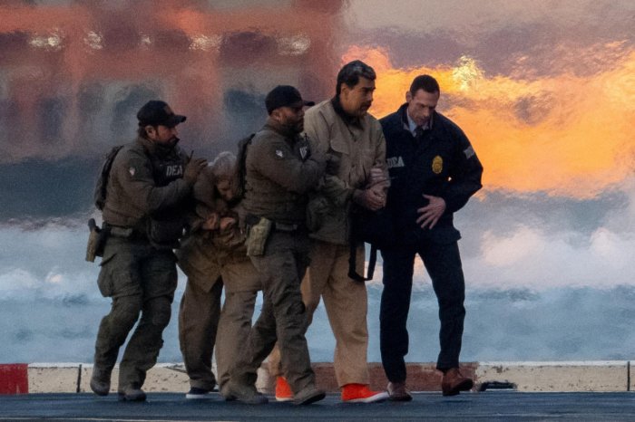 АҚШда махсус бўлинма ҳарбийси Мадурога қарши операция маълумотларини сотганликда айбланмоқда