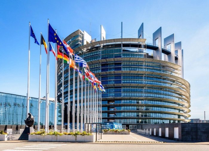  Европарламент депутатлари Венгриянинг Европа Кенгашига 1 июлдан бошланадиган раислиги бекор қилинишини талаб қилди