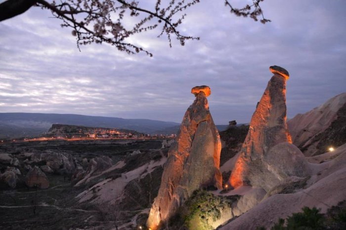 Istanbuldan Kappadokiyagacha: Turkiyaning tungi turizm sirlari