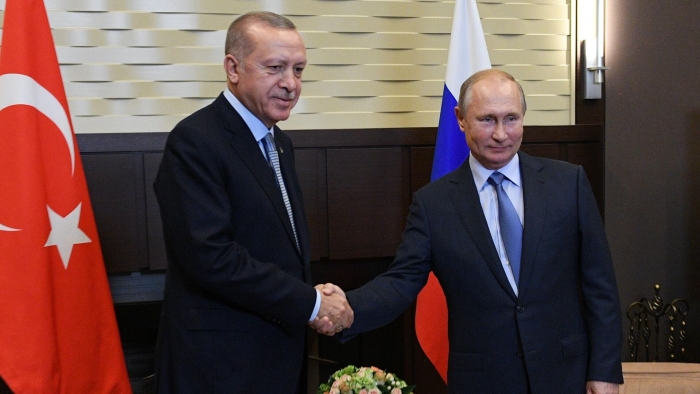 Putin Erdog‘anni Samarqanddagi SHHT sammitiga taklif qildi