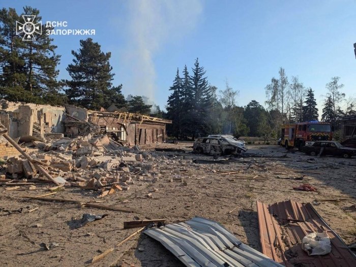 Rossiya qo‘shinlari Zaporoje viloyatidagi dam olish bazasiga zarba berdi, ikki kishi halok bo‘ldi