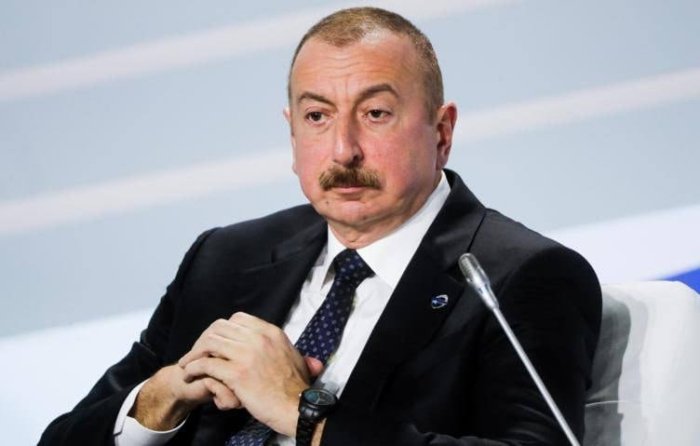 Озарбайжон президенти урушга тайёр туришга чақирди 