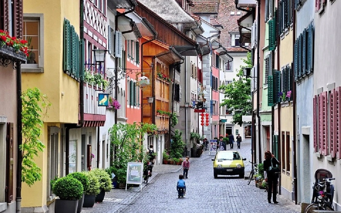 Дубайдаги бадавлат чет элликлар Швейцарияга кўчиб ўтмоқдами?