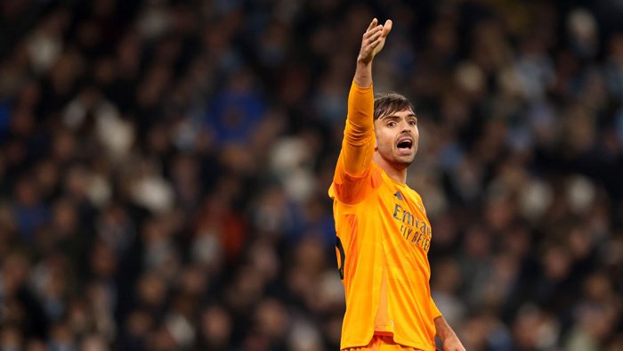 «Реал» ҳимоячиси интим характердаги видео тарқатгани учун судга чақирилди