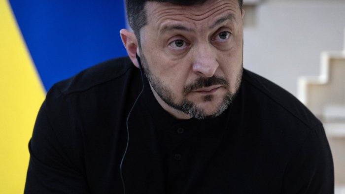 Украина раҳбари: “Россияни тўхтатиш учун бизга 30 миллиард доллар керак”