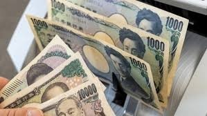Япон валютаси сўнгги 40 йилдаги энг паст даражага тушиб кетди