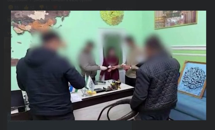 Андижонда "Ҳаж"га юборишни ваъда қилган фирибгар ушланди Андижонда "Ҳаж"га юборишни ваъда қилган фирибгар ушланди