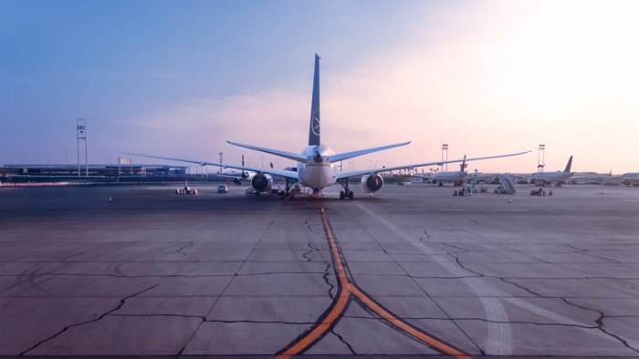 Saudiya Arabistonida Ar-Riyod xalqaro aeroporti faoliyati to‘xtatilgan muddat uzaytirildi