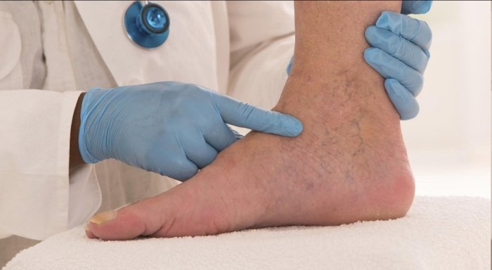 Yekaterinburgning fohishalari, fohishalari va kaltaklari Birovning spermasini yalash