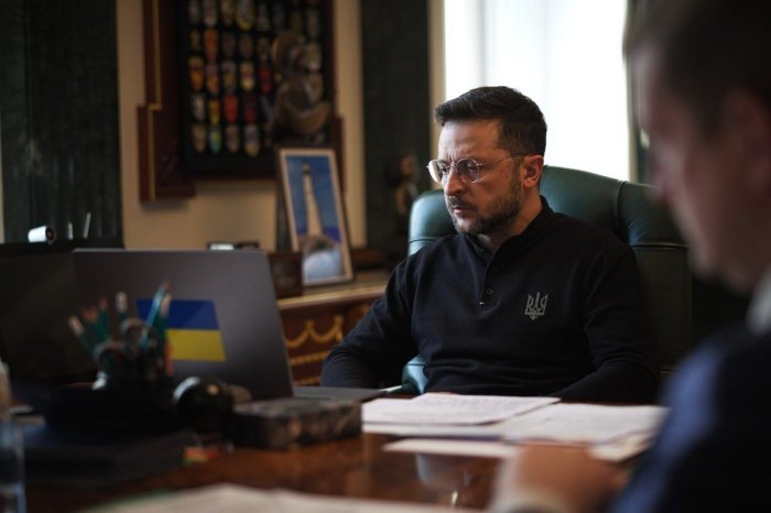 Зеленский 23 апрелда Лондонда АҚШ, Украина ва Европа давлатлари делегациялари иштирокида музокаралар бўлиб ўтишини маълум қилди Зеленский 23 апрелда Лондонда АҚШ, Украина ва Европа давлатлари делегациялари иштирокида музокаралар бўлиб ўтишини маълум қилди