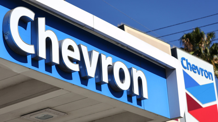 АҚШ ҳукумати Chevron компаниясининг Венесуэладан АҚШга нефть импорт қилишига рухсат берди