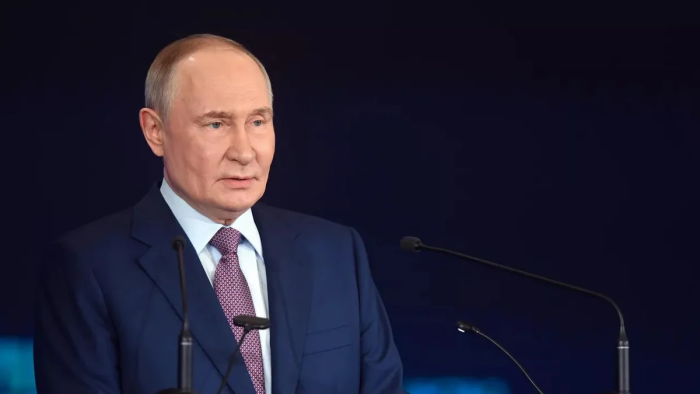 Путин: "Россиянинг Эрондан бойитилган уранни олиб ташлаш таклифи муҳокама қилинмоқда"