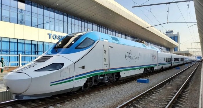 Afrosiyob poyezdlarida Wi-Fi’dan foydalanish mumkin