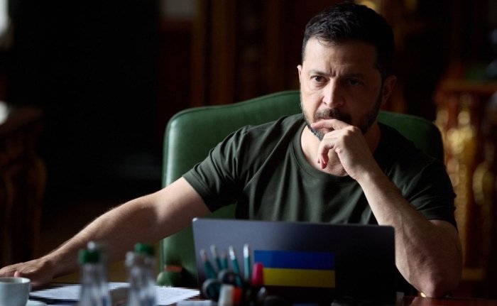 Зеленский: Украина ҳудудлари масаласини фақат Путин билан муҳокама қиламан