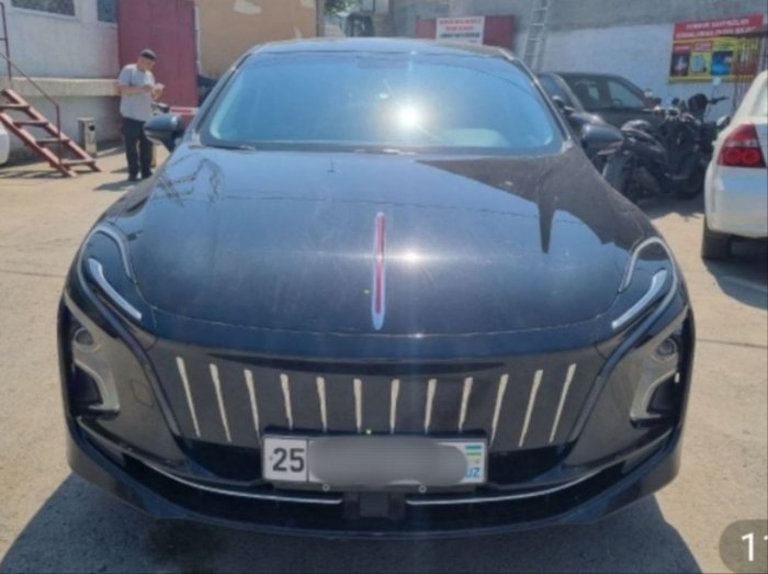Қидирувдаги “Hongqi” автомашинаси қарздорликни қоплаш учун аукционга чиқарилди